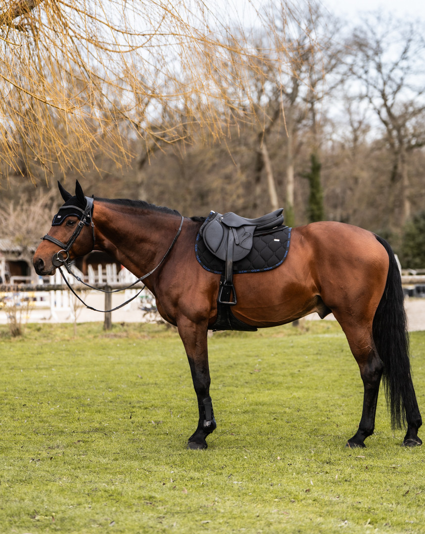 Bonnet court Love GEM