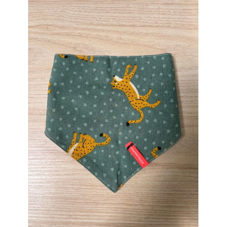 Petit foulard chien