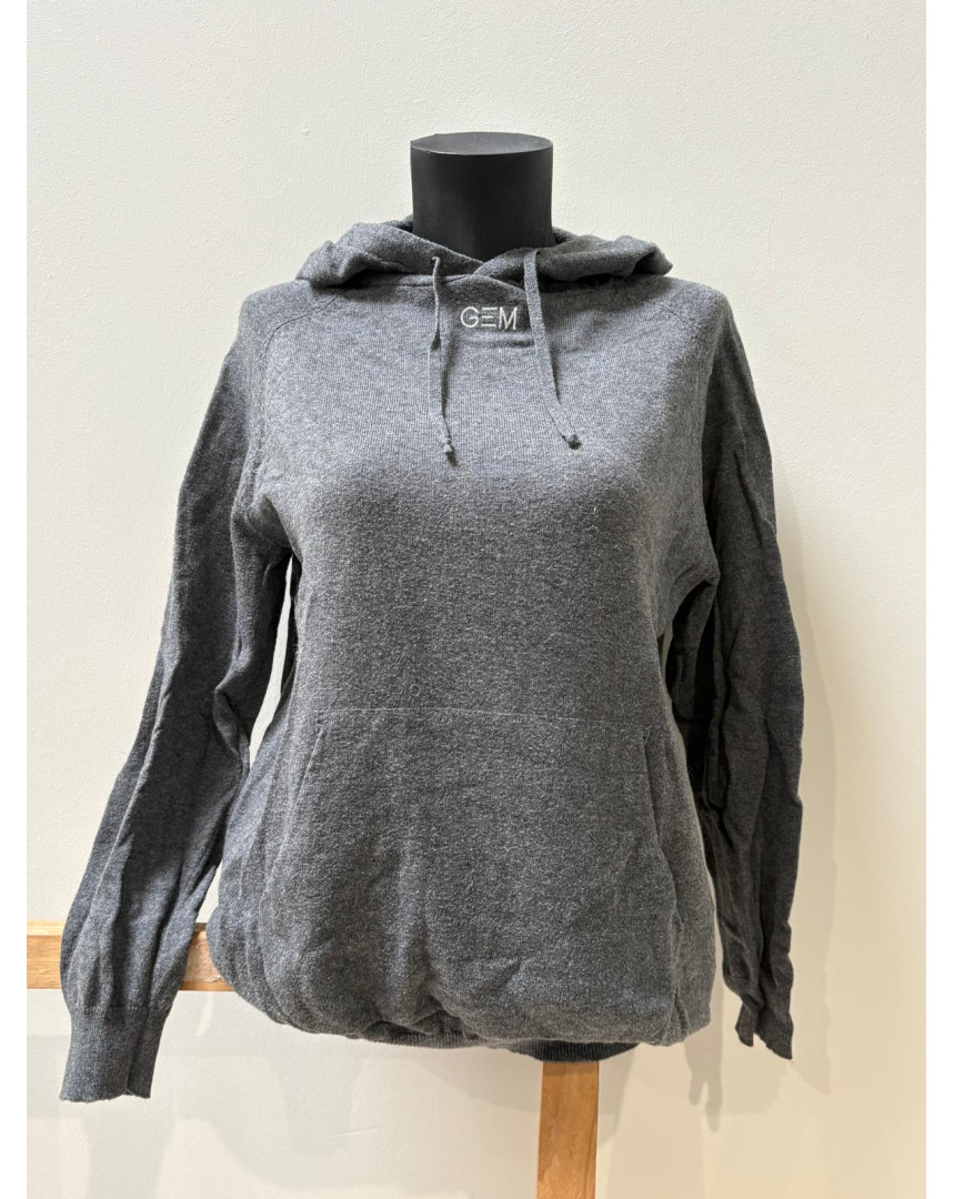 Pull à capuche gris